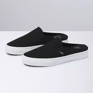 NWT Vans CANVAS CLASSIC SLIP-ON MULE Women's Size 7.5 black w/white sole